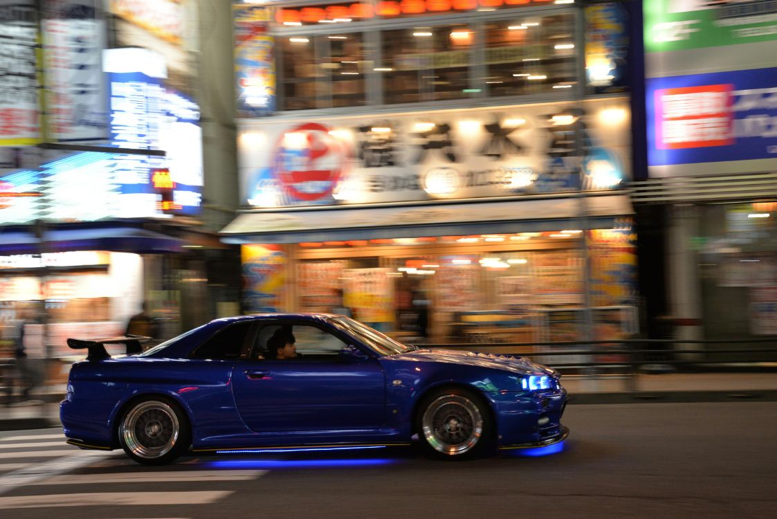 我們嚴選全球頂尖超跑、經典 JDM 及高性能車款，每部車輛均通過專業技師的嚴格檢測，確保車況透明、性能巔峰且無事故紀錄。我們提供公平估價、靈活融資及一站式過戶支援，讓繁瑣的交易過程變得簡單透明。無論您是尋找絕版經典或是現代超跑，我們均以專業誠信，助您以優選價格入手中意座駕，輕鬆實現超跑夢。